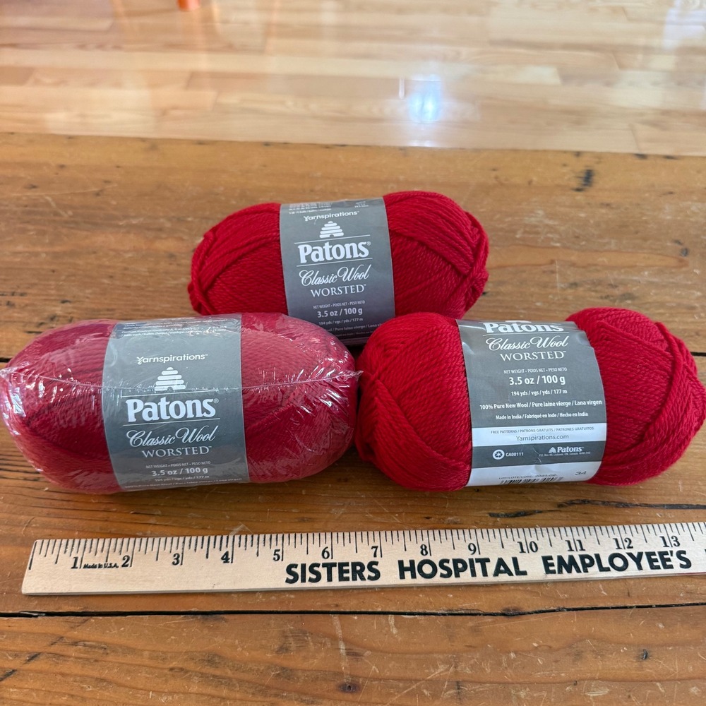 Patons Classic Wool Worsted Yarn 3 Skiens Bright Red 00230 ~300g